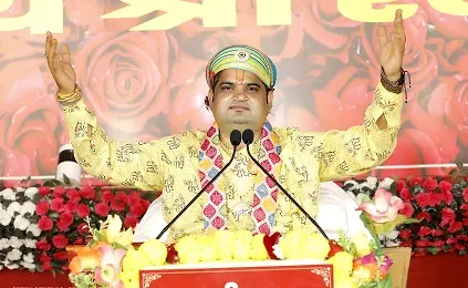 धर्मानुसार अपना जीवन व्यतीत करना चाहिए:आशीष महाराज