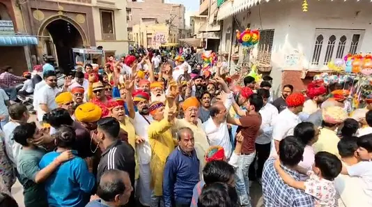शहर में होली परवान पर,गेर निकली,होलिका दहन मूहुर्त को लेकर फिर ये बोले पंडित