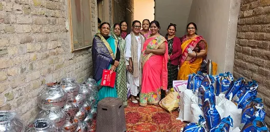 55 जरूरतमंद कन्याओं को वितरित की सामग्री