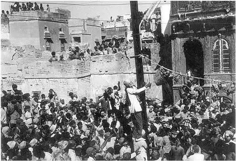 बीकानेर में रस्सी काटकर होली का करते हैं समापन,उमड़ता है हुजूम