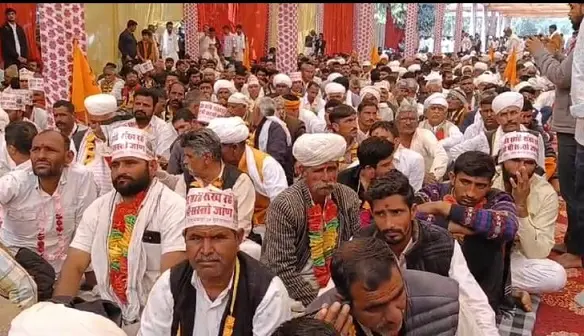 पेड़ों की रक्षा के लिये सिर कटाएं,अब प्राण त्याग देंगे,बोले संत