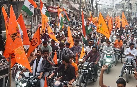 निकली भव्य वाहन रैली, धर्मयात्रा का दिया गया निमंत्रण
