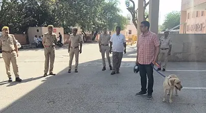 धमकी भरी ईमेल ने बढ़ाई चिंता,दो जनों की रिहाई नहीं तो उड़ा देंगे कोर्ट