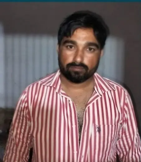 अवैध मादक पदार्थ सप्लायर पर पुलिस का वज्रपात,चाय की दुकान पर मिला डोडा