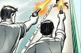 कृषि भूमि को लेकर चली गोलियां,तीन घायल