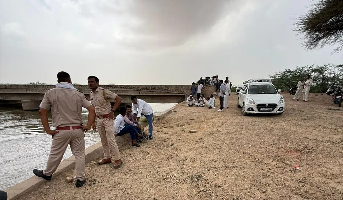 सोशल मीडिया पर लाइव आकर सुसाइड की दी धमकी,नहर में कूदने की आशंका