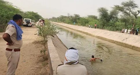 नहर में डूबे दो युवकों में एक का मिला शव,दूसरे की खोज जारी