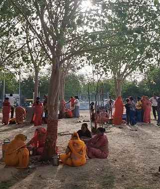 सोमवती अमावस्या पर दिनभर चला दान पुण्य का दौर